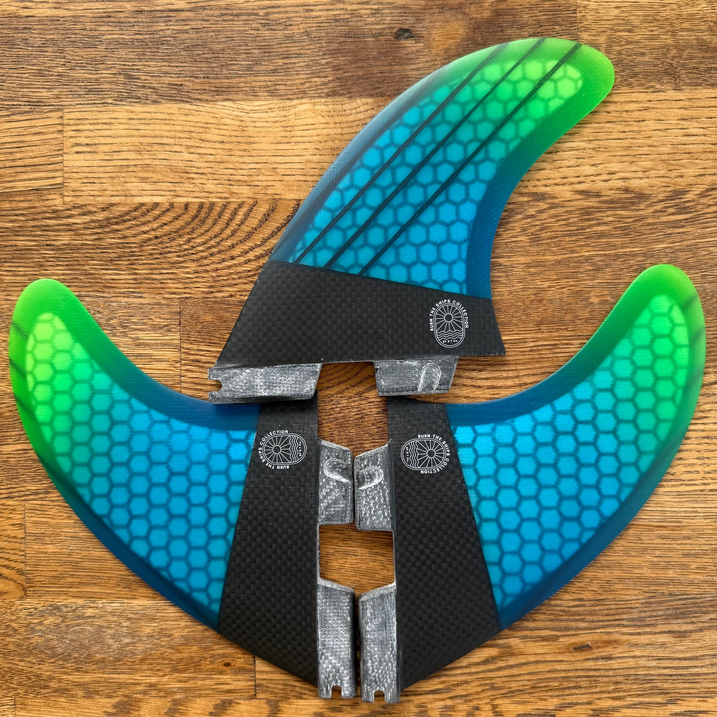 BTS Collection FCS2 Rainbow Thruster Fin – Med OR Large