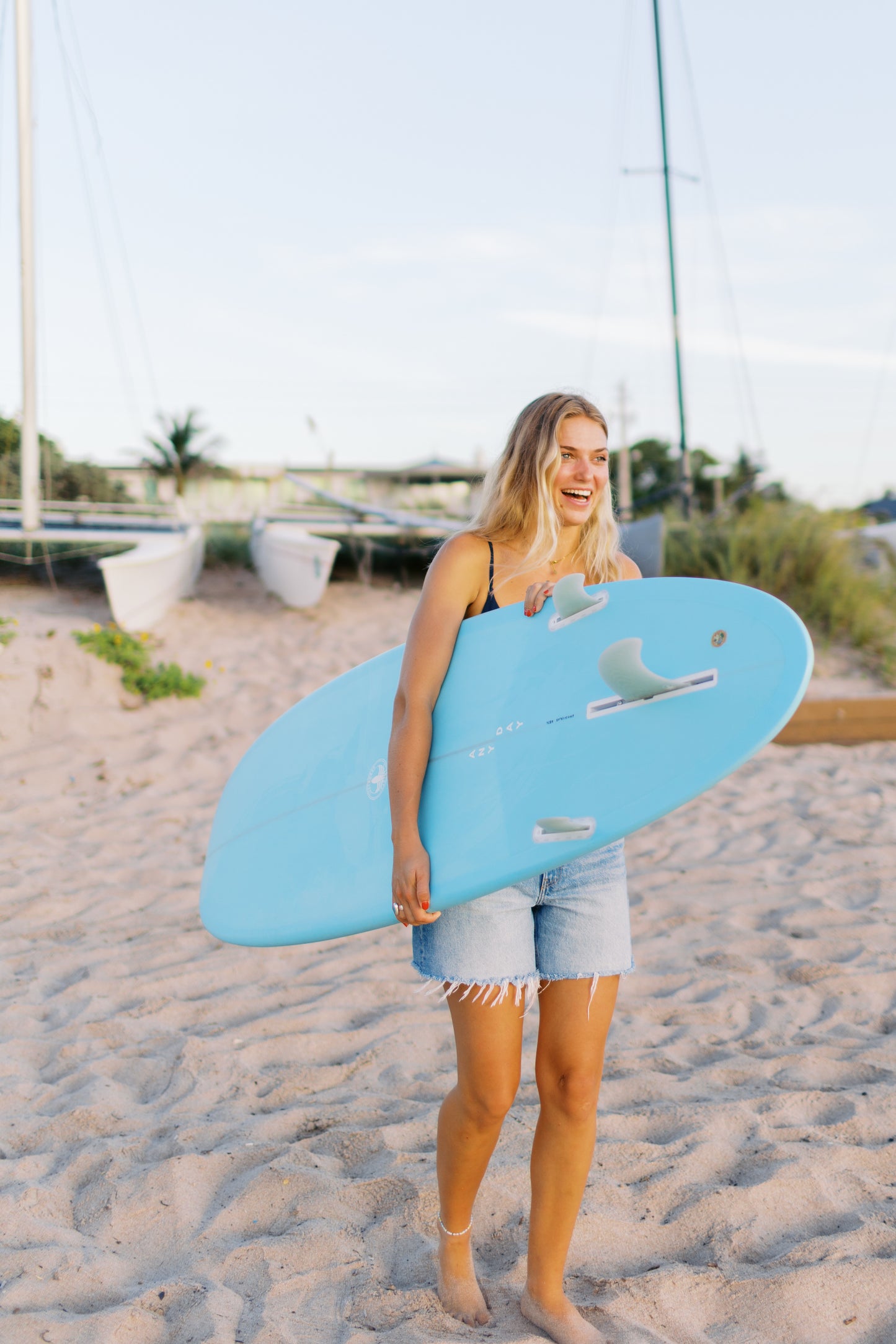 ANY DAY Mid Length Surfboard – Sky EPS
