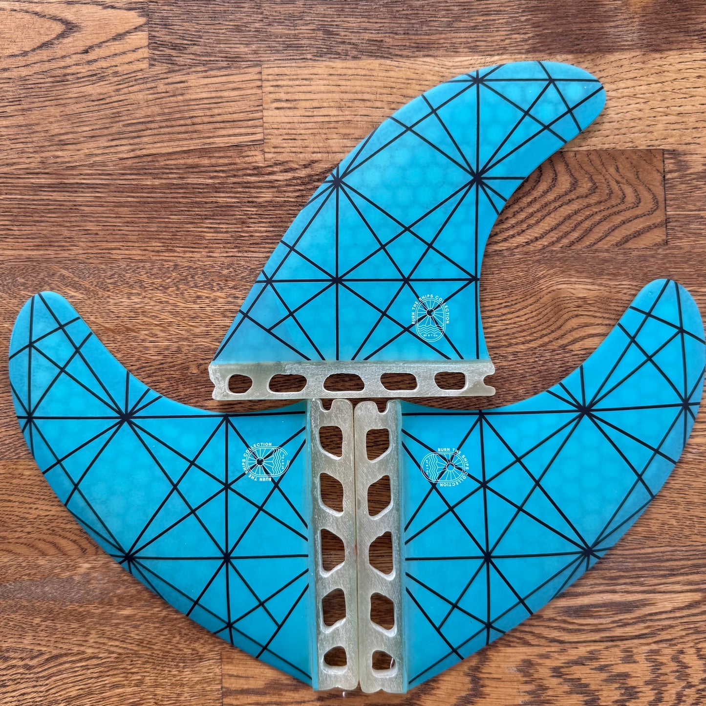 BTS Collection Future Aqua Line Thruster Fin – Med OR Large