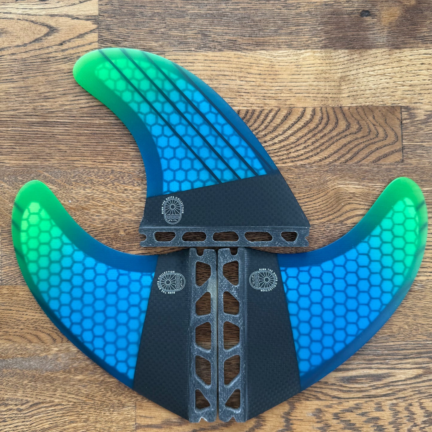 BTS Collection Future Rainbow Thruster Fin – Med OR Large