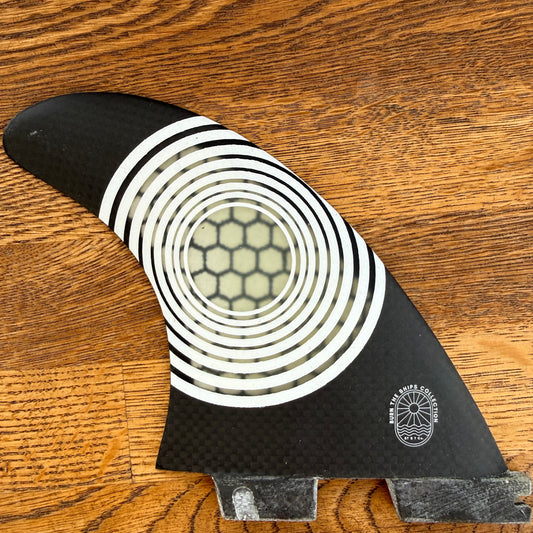 BTS Collection FCS2 Carbon Dot Thruster Fin – Med OR Large