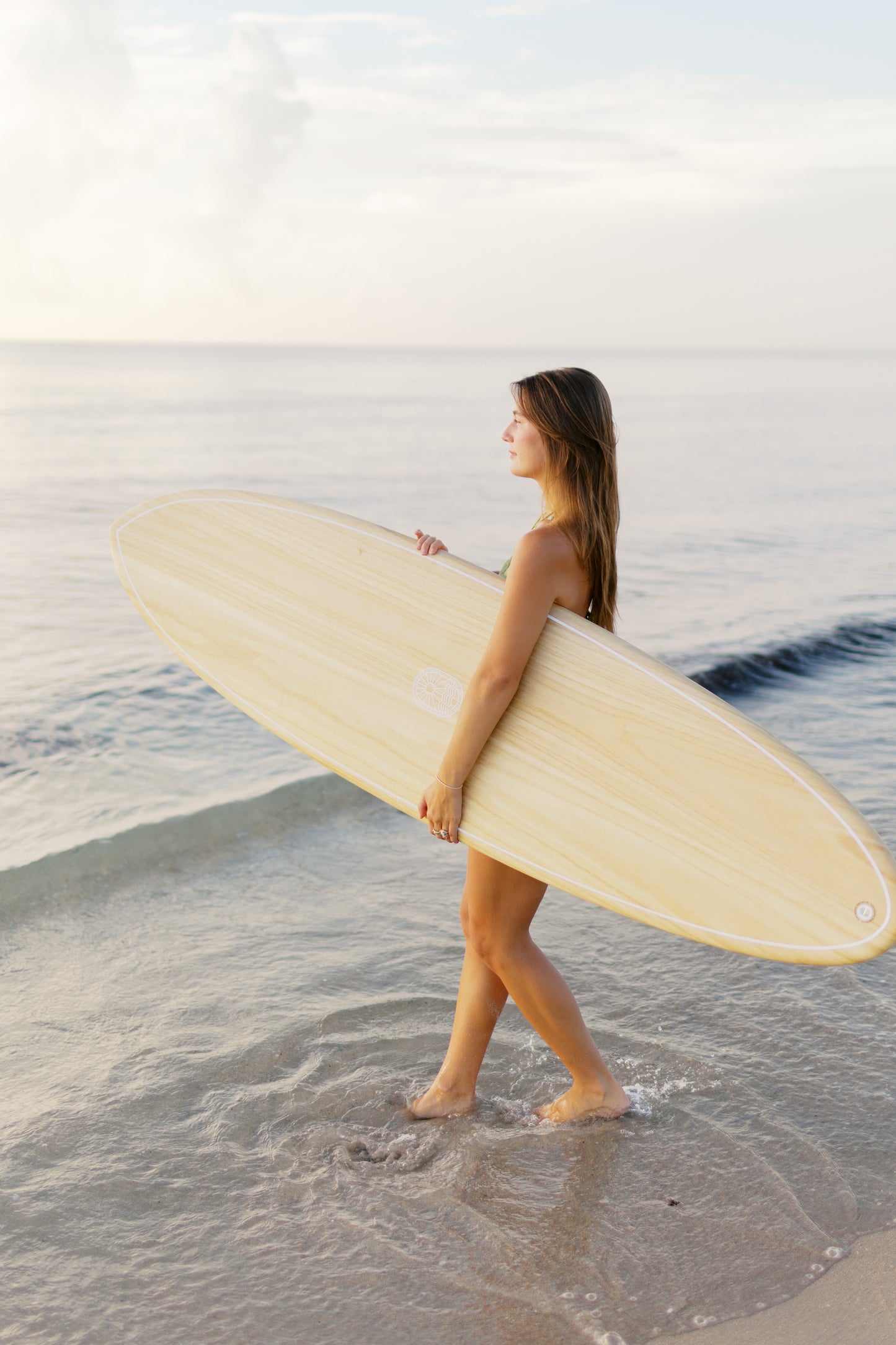 ANY DAY Mid Length Surfboard – Paulownia EPS