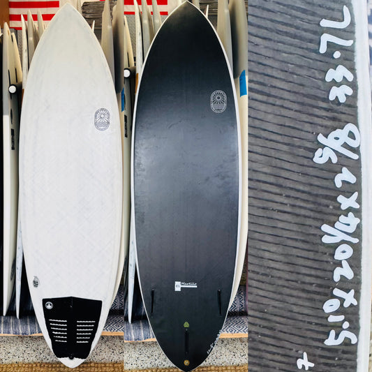 5’10 El Martillo Carbon Surfboard, BPT Like New – 33.7 L