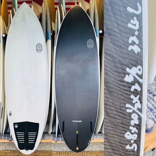 5’8 Humboldt Surfboard – Like New 32.4L
