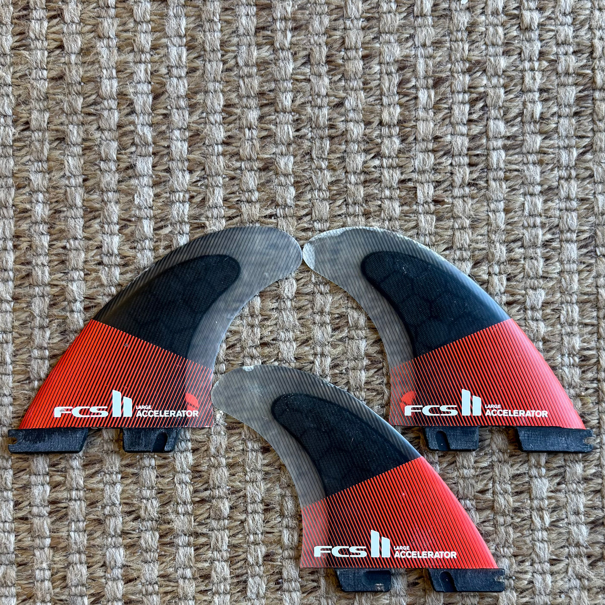 Used FCS II Accelerator PC Tri Fins
